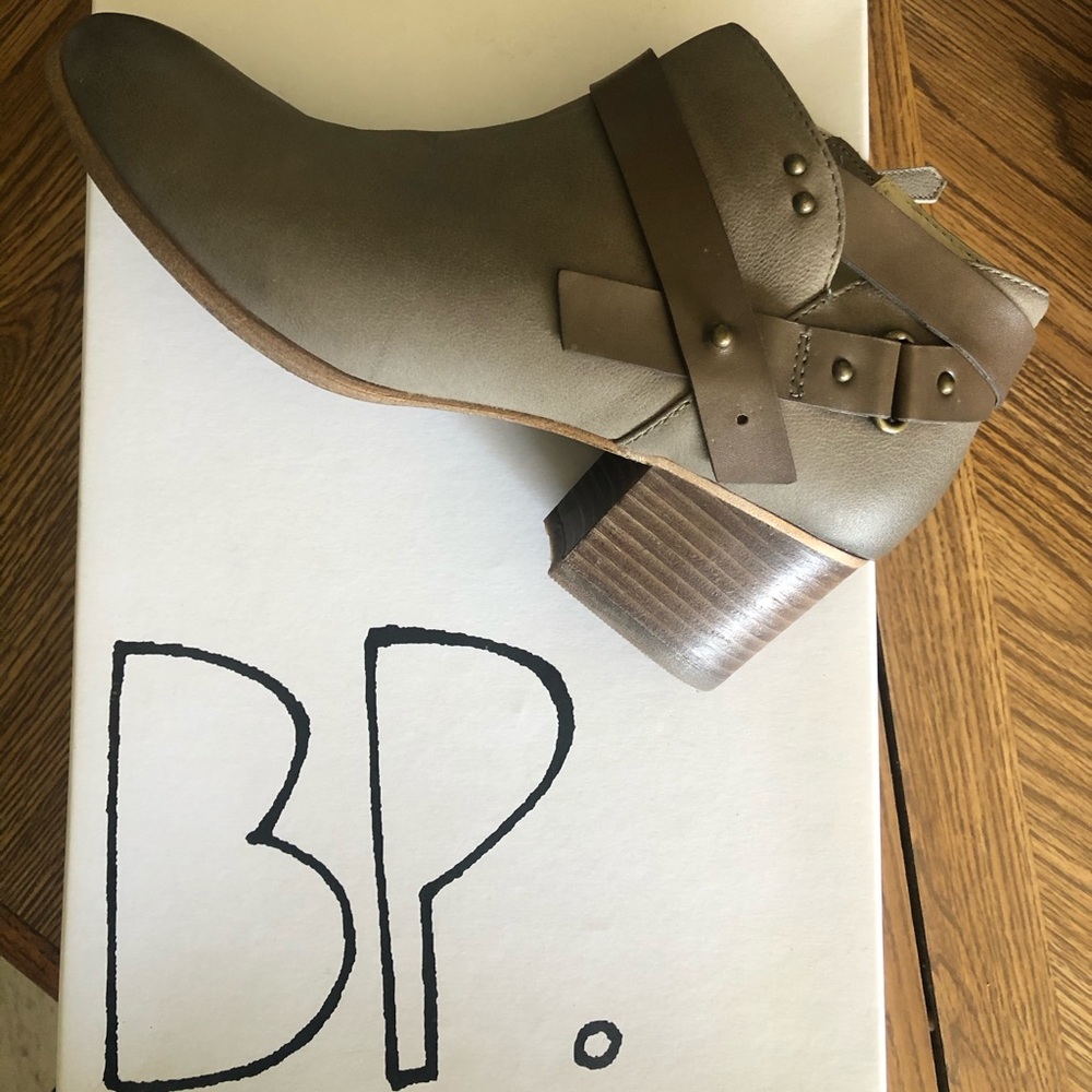 BP. BOOTIES with BOX